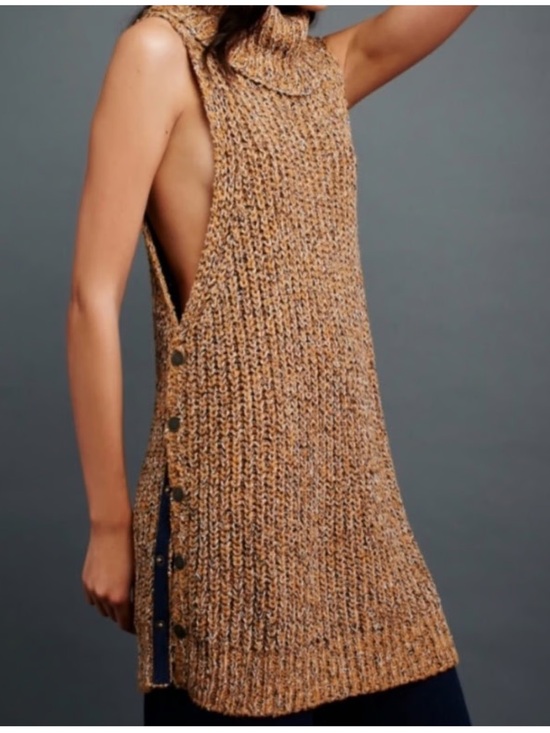 Free People Sweaters - Free People. Valentina Chunky Sleeveless Tunic Sweater. Tan/Navy/White. Medium.